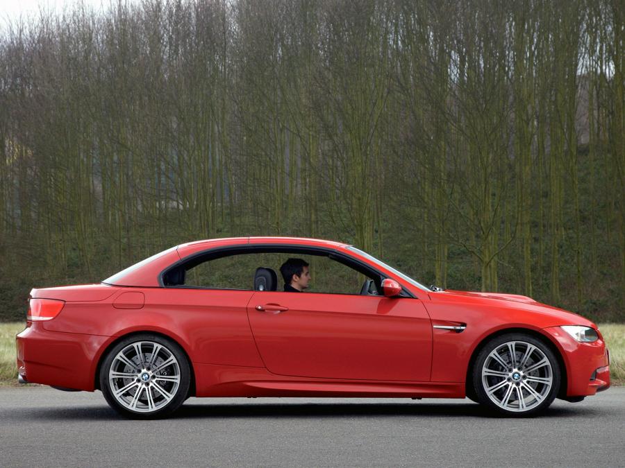  BMW M3 Convertible 2008 года  (UK) (фото 12 из 16)